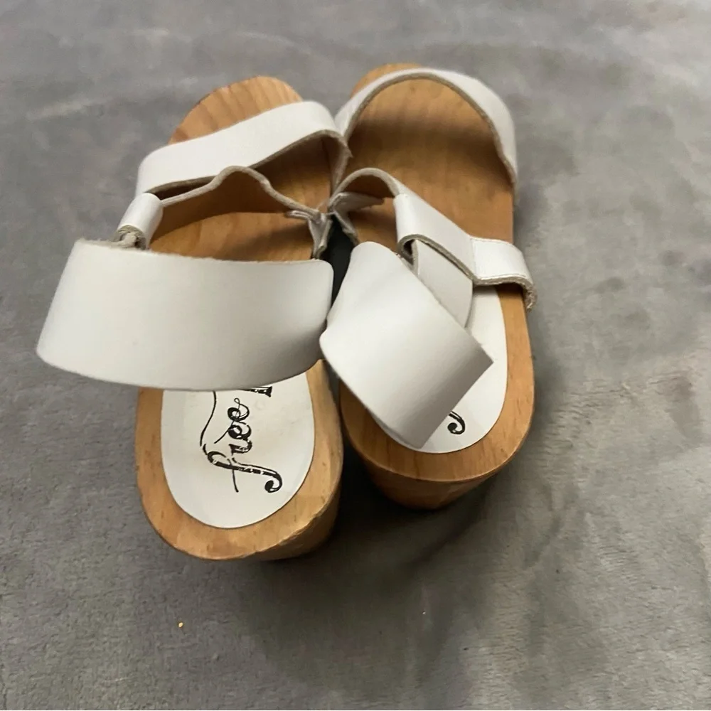 Free People Dune White Leather Strappy Wooden Wedge Beach Clog Sandals Size 38